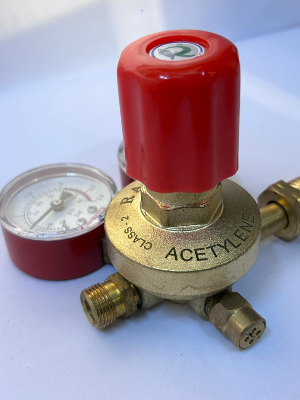 Single Stage Double Gauge Regulators - Acetylene