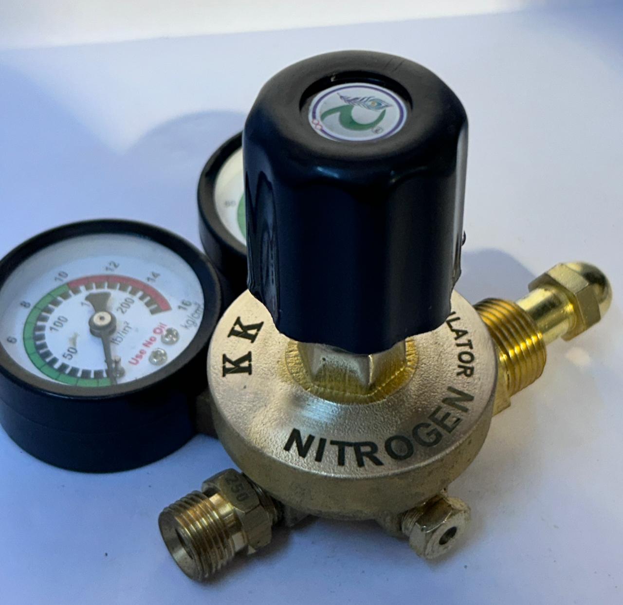 Single Stage Double Gauge Regulators - Nitrogen